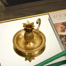 ヴィンテージ風の厚手パイナップル型ハンドキャンドルスタンド【欧風・撮影用プロップ】