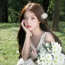華やかな花デザインのヘアクリップ【高級感あるビーチスタイル・サイドクリップ・前髪用】