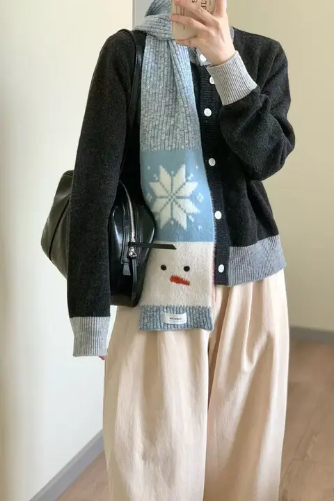 アイスランド風雪だるまデザインのニットスカーフ【秋冬用・保温・可愛い】