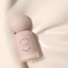 長時間維持！オイルコントロール機能付きファンデーション【軽やかなつけ心地・カバー力あり】