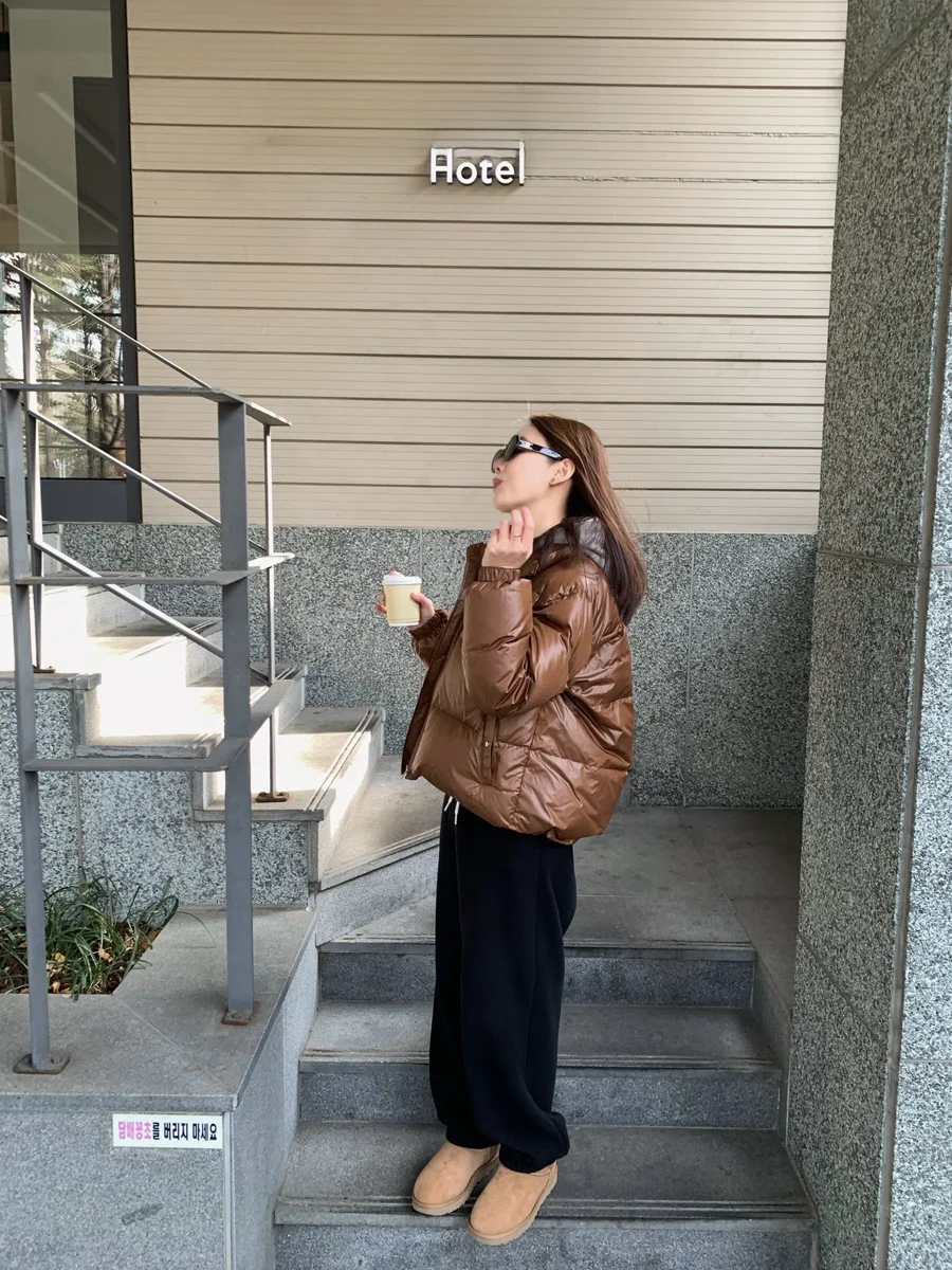 17度の気温で着る服装は？暖かい極上の柔らかさが冬の通勤を救うフレアパンツの選び方