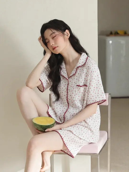 子供用 コットンガーゼ製 半袖パジャマ【通気性のある小花柄・ショートパンツ・夏用】（セットアップ対応）