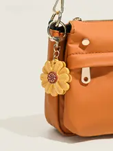 バッグチャーム キーホルダー レディース 本革 デイジー フラワー ハンドメイド 上品