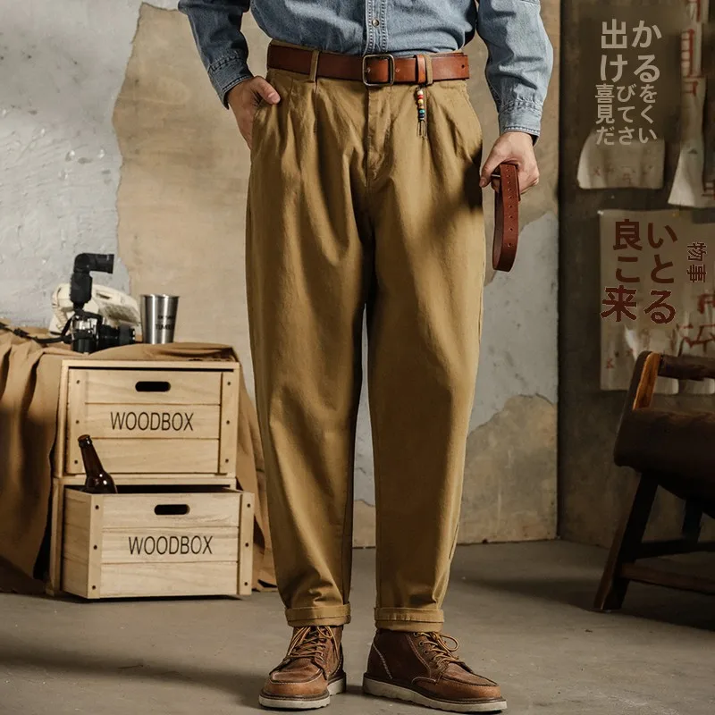 春コーデ メンズ ビンテージスタイル長パンツ | 工装デザインとスリムフィットの実用性
