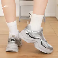防水レザーの厚底トレーニングシューズ【冬用・シルバー・カジュアルスタイル】