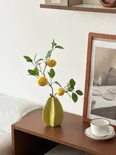 リアル感のある造花と陶器製花瓶【テーブル装飾用・インテリア・撮影用】