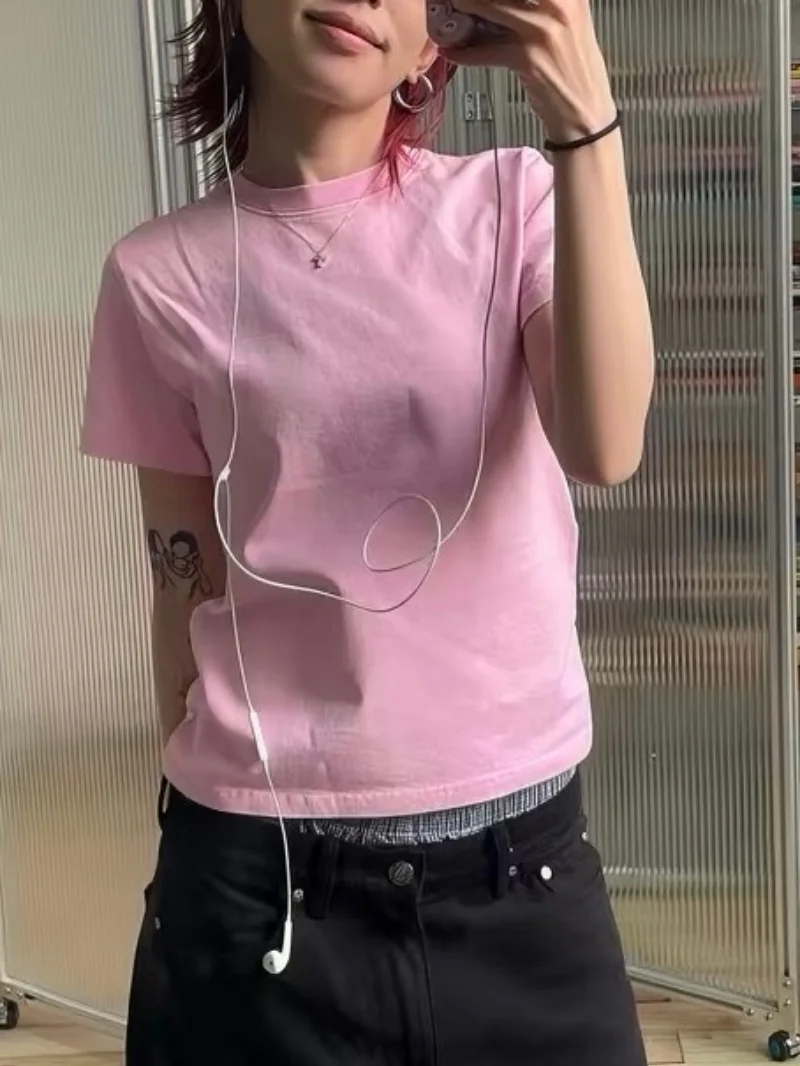 ヴィンテージウォッシュ仕上げの破れデザインTシャツ：色あせ防止と復活の実際の性能を検証