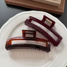 モランディカラーの大きな樹脂製スクエアヘアクリップ【空いているデザイン・お団子ヘア用】