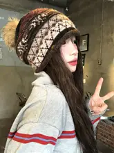 ウール混フェアアイル風ボンボンニットキャップ【暖かい・冬用・レディース】