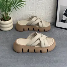 レディース 夏用 レトロなストラップサンダル【快適通気性・厚底・ローマ風】