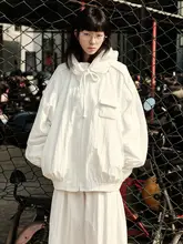 立体填充ポケット付きナイロンコットンジャケット【ルーズフィット・スタンドカラー・抽绳付きフード 】