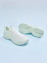 軽量で通気性のある女性用ランニングシューズ【薄型・極上の柔らかさ・メッシュ素材・夏用】