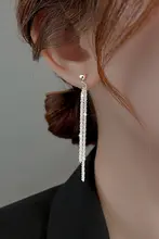 水波模様のロングタッセルピアス【おしゃれで上品・高級感あるデザイン】