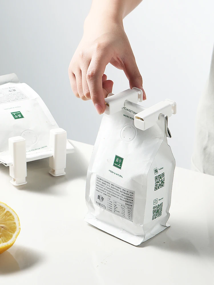 エラストマー製密封クリップ：食品保存における防湿性能と使いやすさの実証