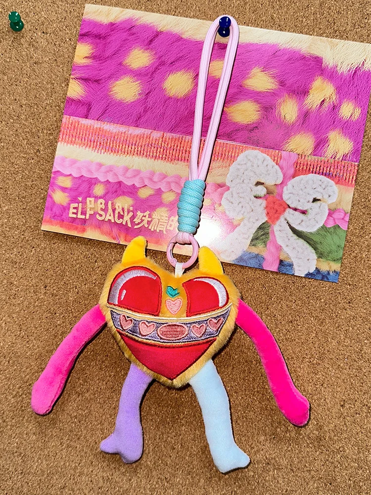 可愛いエルフのポケット ダバンぬいぐるみ スマートフォン用ストラップの実用性と使い方