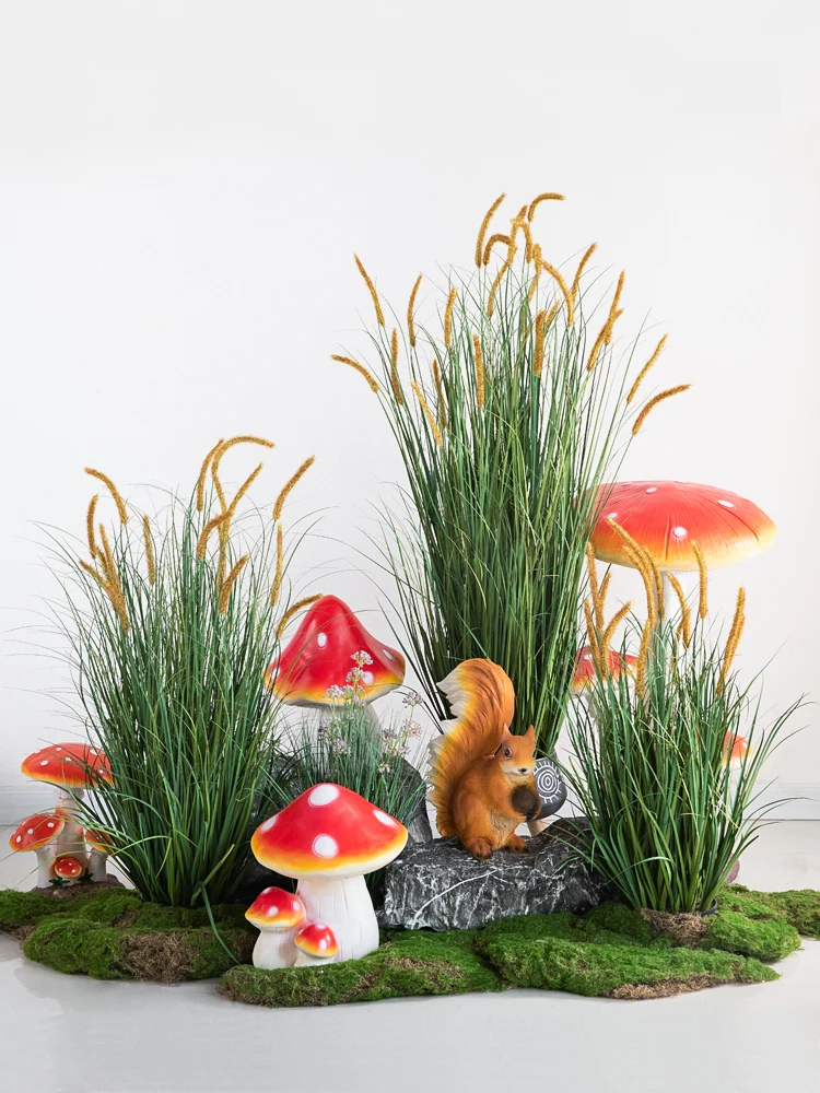10月に壁に貼るかわいいアイテムは、リアルなグリーン植物がベスト？