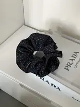 黒いドット柄のコットン布製ヘアゴム【二重構造・シンプルデザイン・髪まとめ用】