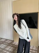 ポロカラーのピンクニットトップス【春秋用・女性用・おしゃれデザイン】（セットアップ対応）