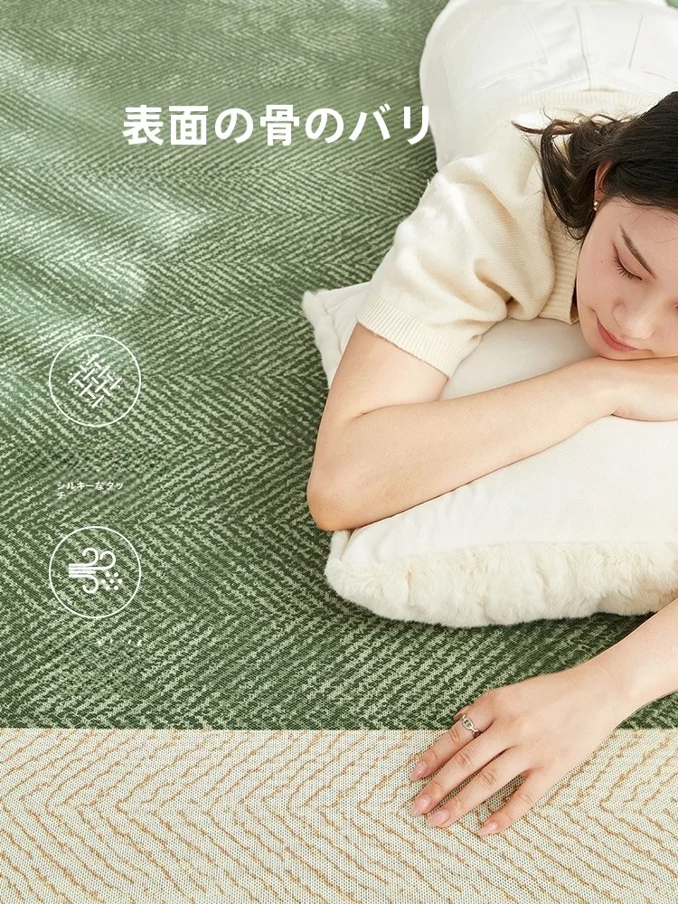 フレンチスタイルの夏用クールマット：滑り止め・洗えるタタミ用の実用性と使い方