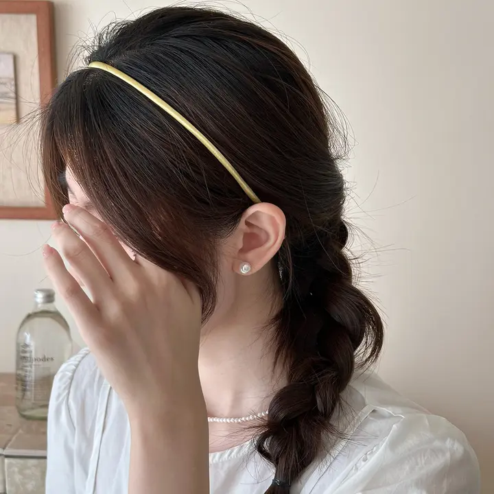高い頭部にフィットする細いヘアバンド【日常使い・おしゃれ】