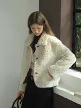 極上の柔らかさのフェイクラムファーコート【厚手・オープンフロント・女性用】