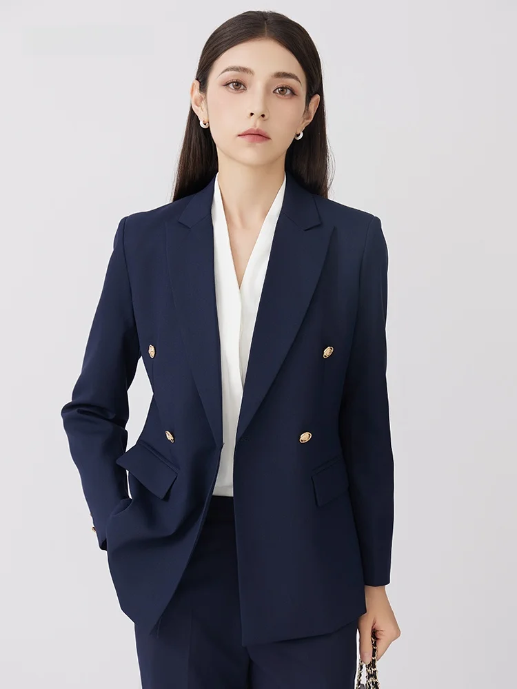 スーツジャケットが「ダサい」と感じるのは、なぜ？そしてどうやって気品を出すの？