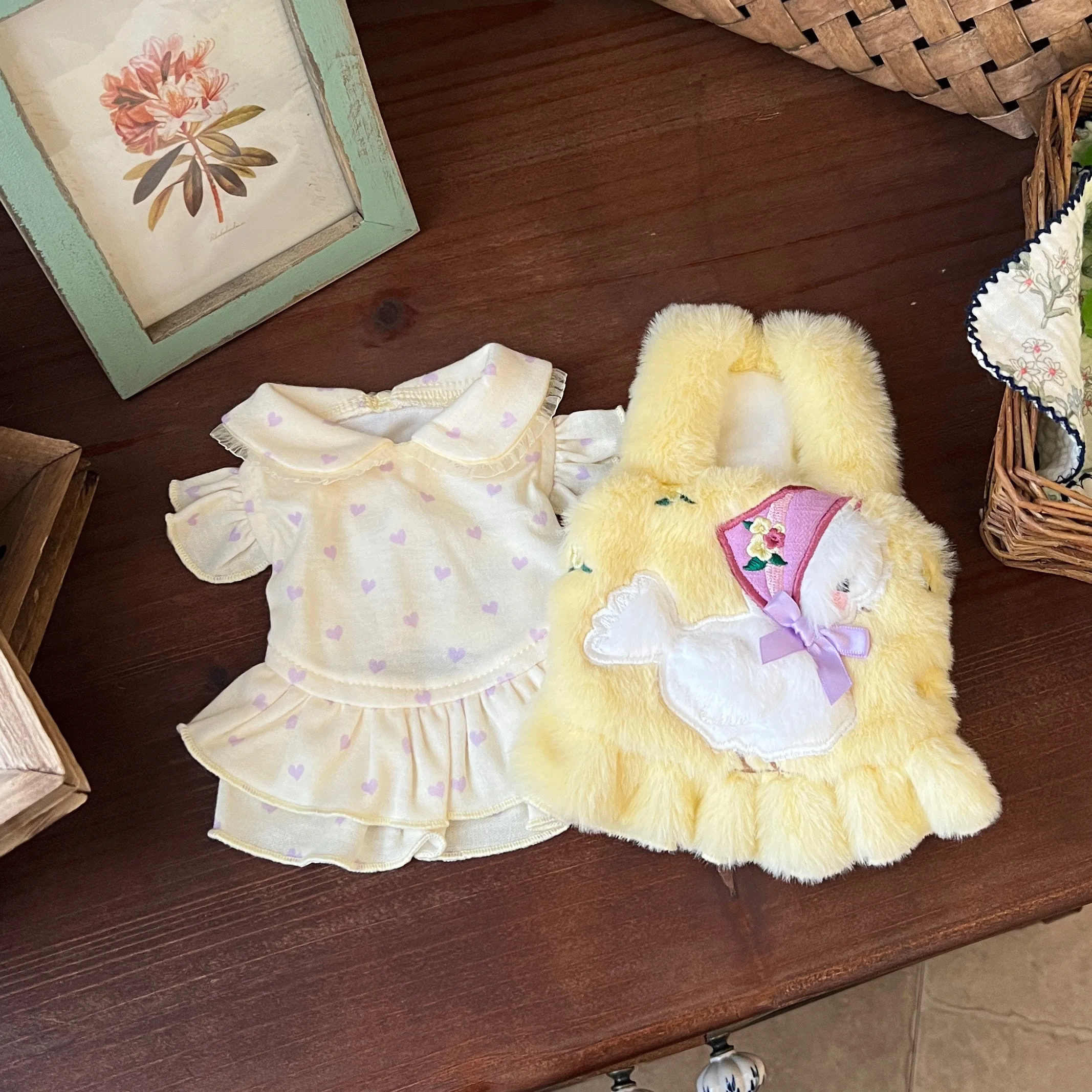 うさぎ用セットアップ衣料：アヒル刺繍・保温機能付きのマルチーズ対応商品