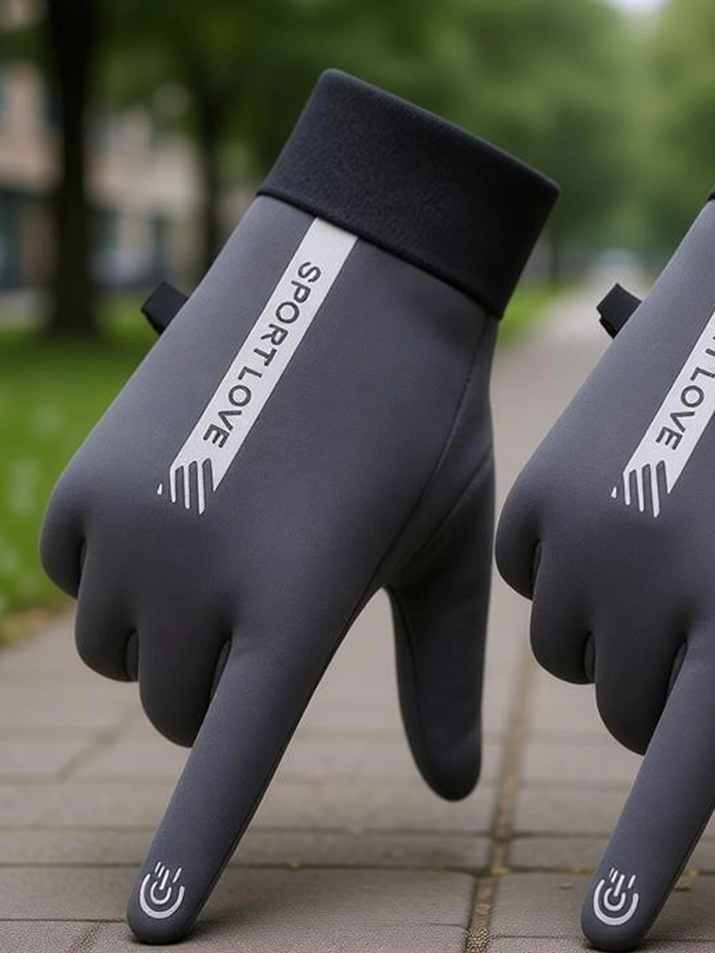秋冬用サイクリング手袋：手荒れ防止に最適なタッチスクリーン対応分指タイプ