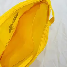 シンプルなデザインのオックスフォード布製ハンドバッグ【イエロー・大容量・ショルダーストラップ付き】