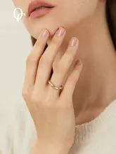 シンプルモダンなモビウスリング【女性用・ペアリング・デザイン性抜群】