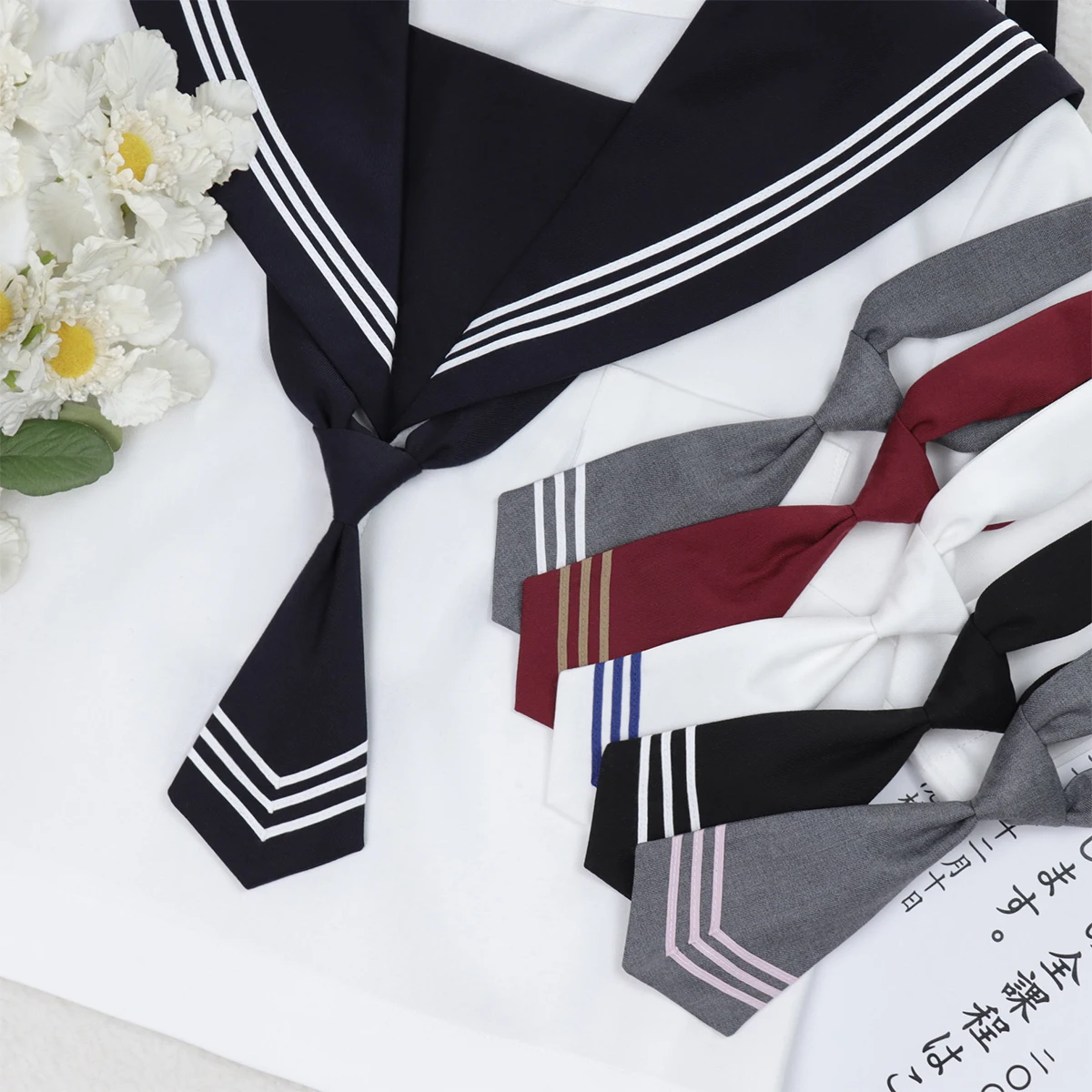 シンプルデザインのJK風セーラー服：免打孔・カジュアルスタイルで着崩しを防ぐための素材と着用ガイド