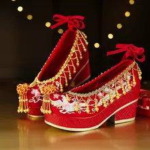 古風な龍と鳳の刺繍が施された中式婚礼用シューズ【高ヒール・華やかなデザイン】