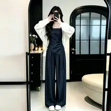 した雰囲気のキャミソールとワイドパンツのセットアップ（セットアップ対応）
