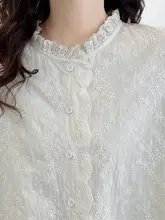 女性用刺繍入りシャーリング衿長袖シャツ【大きいサイズ・スリム効果】