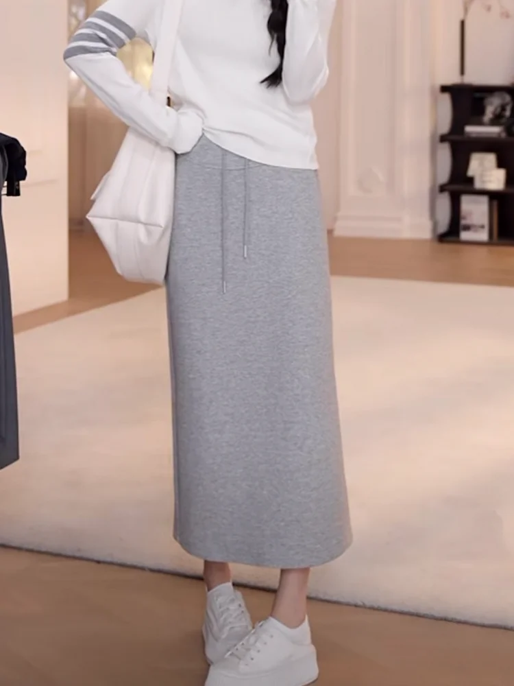 マーメイドスカート コーデ 完全ガイド｜高腰・細見えの秘密とトップス選び