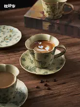 手描き花柄のコーヒーカップとソーサー【日本風・レトロ・金箔装飾】