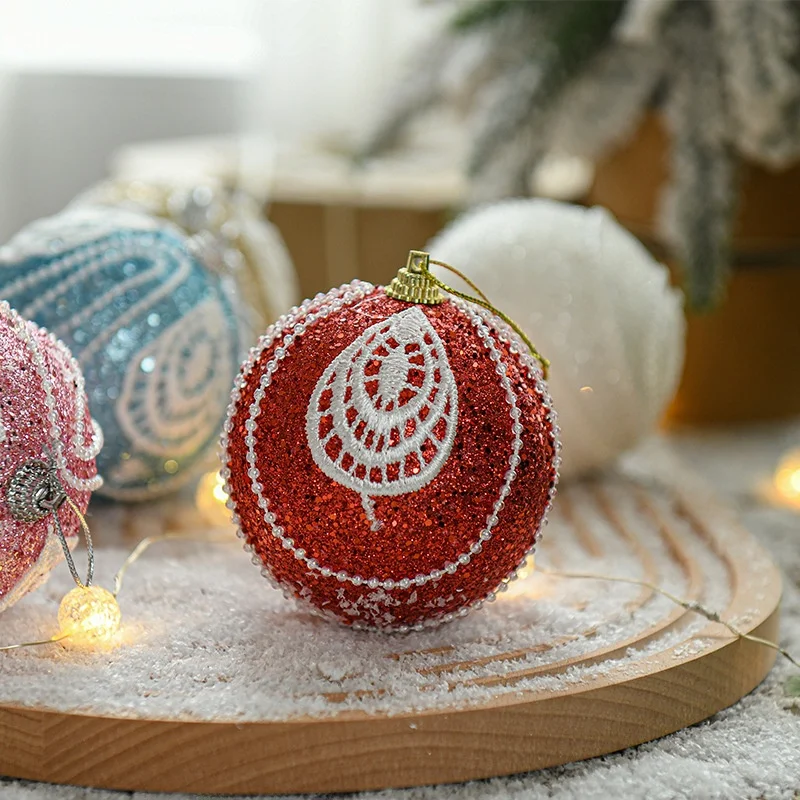 家族に贈るクリスマスプレゼントってどう選ぶ？カラフルなツリー装飾ボールが解決するリアルな悩み
