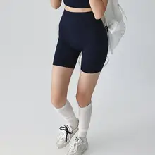 通気性抜群の女性用ランニングショートパンツとタイトフィットヨガトップス【速乾・トレーニングウェア・短袖】（セットアップ対応）