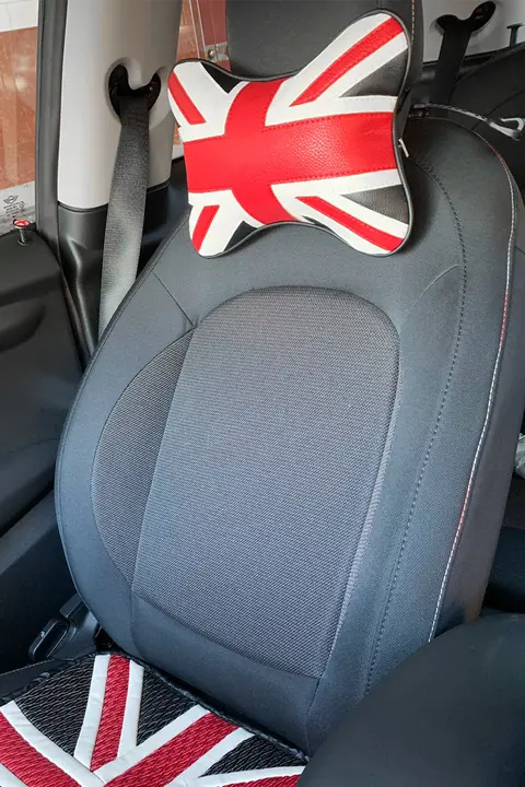 車用ヘッドレスト【快適な首のサポート・季節問わず使用可能】