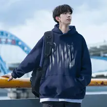 ダークブルーの重厚感ある学生用フーディー【春秋向け・ゆったりシルエット・ぼかし文字プリント】
