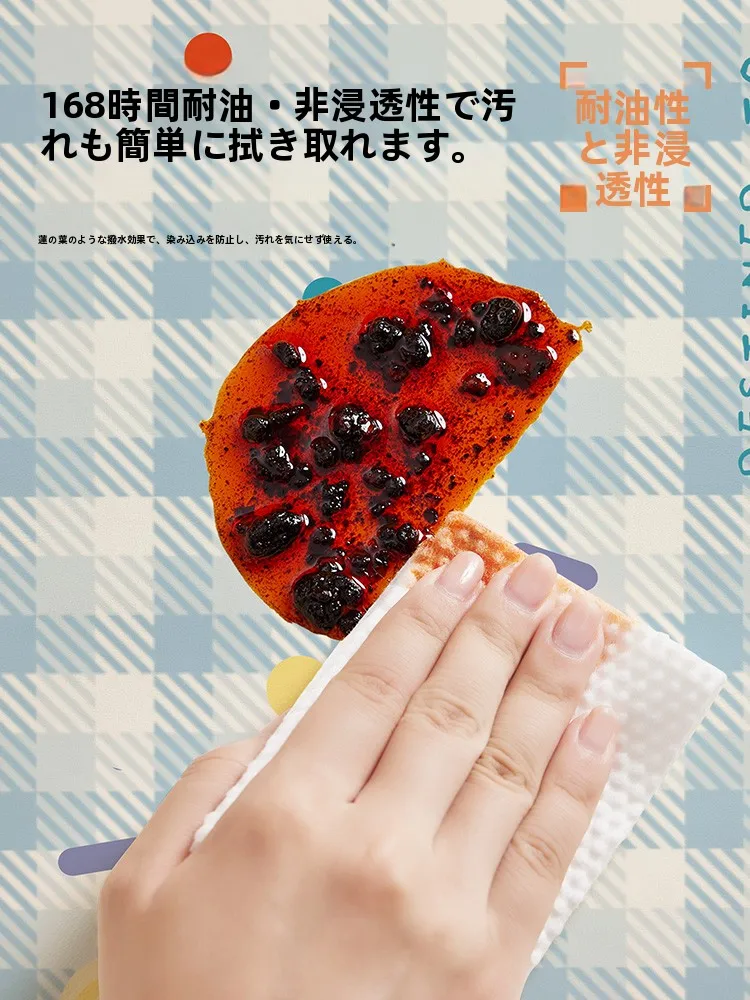 6畳ダイニングキッチンのテーブルクロスで実現する軽 やかな雰囲気と簡単お手入れ