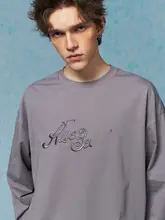刺繍入り長袖Tシャツ【ユニセックス・ゆったりデザイン・コットン】