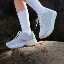 Toread 防滑耐磨のVIBRAMソールを採用したアウトドアトレッキングシューズ【男女兼用・高弾力・クッション性】