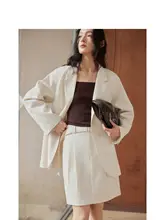 レトロな通勤スタイルの一粒ボタンカジュアルジャケット＆スカート【春用】（セットアップ対応）