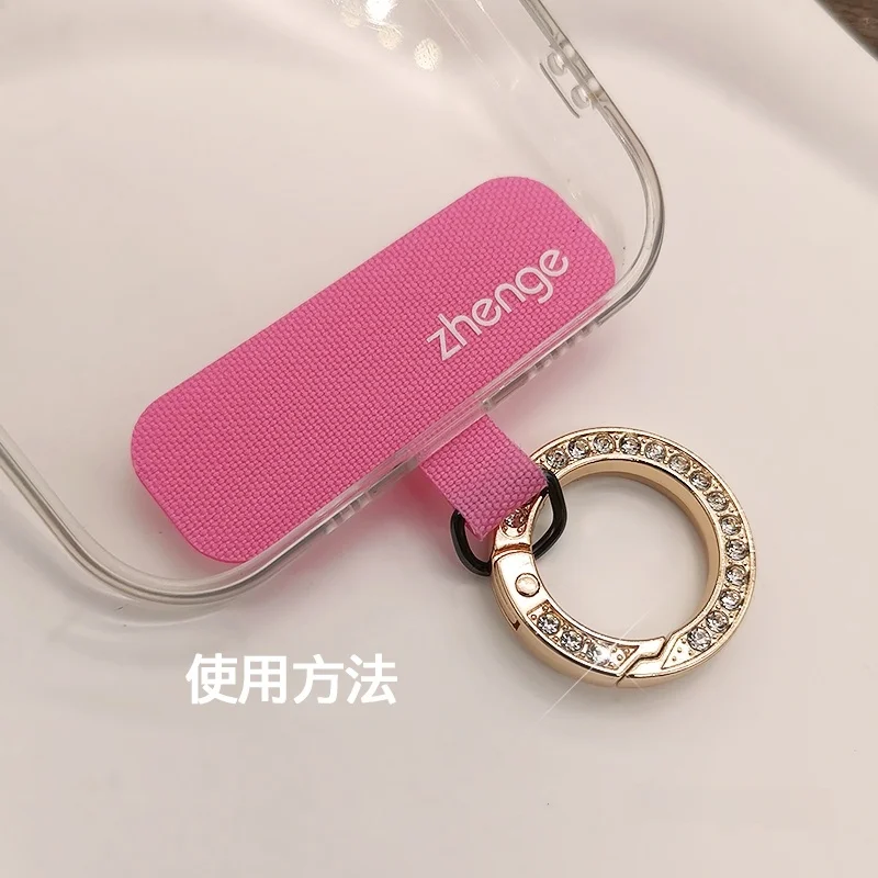紐の先につける金具：高級水晶デザインの金属製ストラップ用フックの実用性とデザイン性