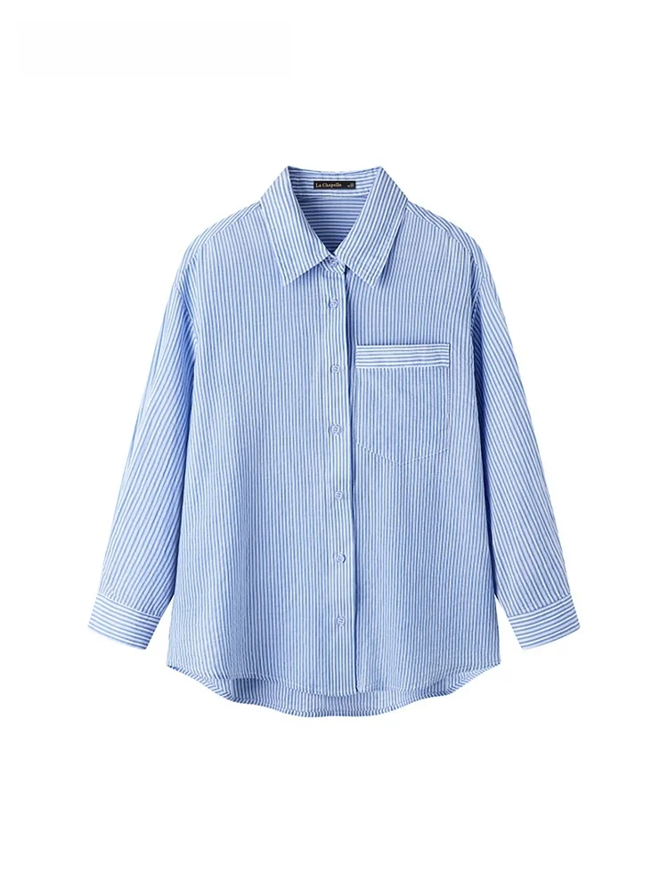 韓国風ストライプ柄 chambray シャツ：通勤シーンで実用性を確認