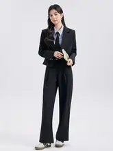 黒のスーツジャケット【女性用・短丈・背面スリット・面接用】（セットアップ対応）