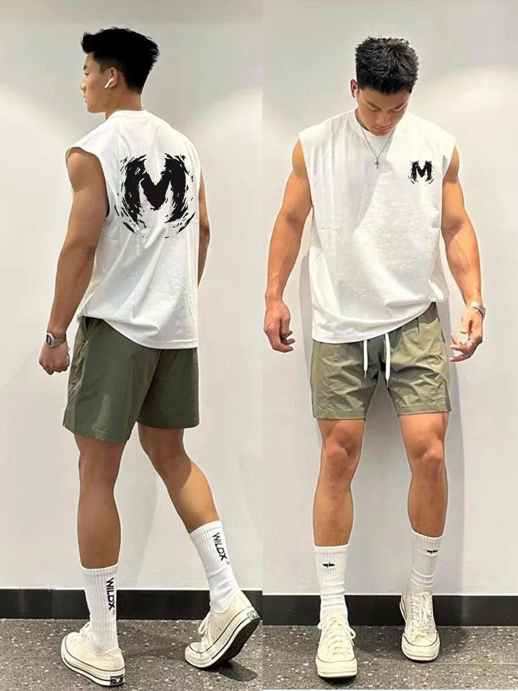 筋肉質男性が「カジュアルでスタイリッシュ」  に見えるコツは？
