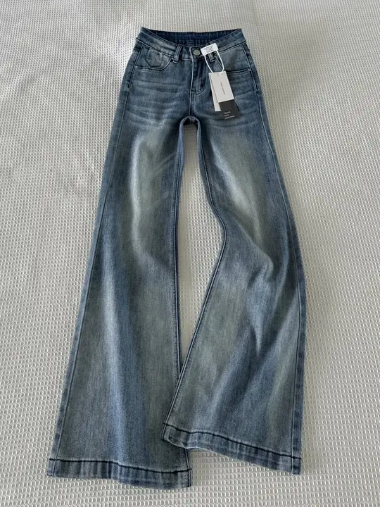 ハイウエストストレッチデニムパンツ【浅色・微フレア・春用・女性用】