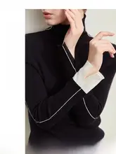 高領デザインのアシンメトリーカラーセーター【フィット感・スリット袖・女性用】